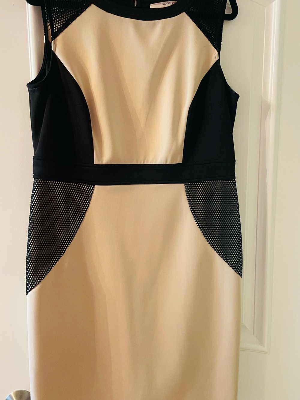 Studio One New York Cream and Black Colorblock Sheath Dress